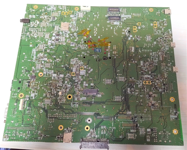 Intel流产的第一代10nm重见天日：特殊样品多了一个小芯片