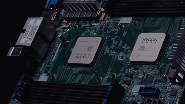 国产x86！海光C86 3350处理器实测：多核性能追上AMD Zen2