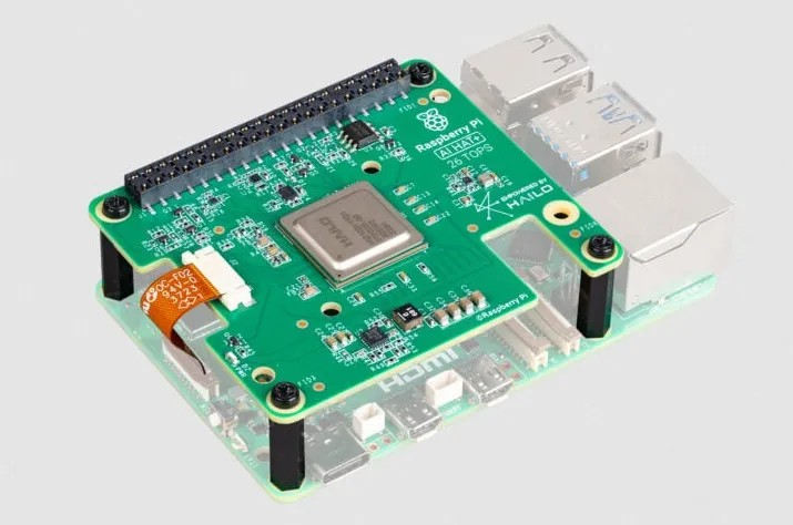 Raspberry Pi AI HAT+ 发布：26 TOPS 加速器，现价 110 美元